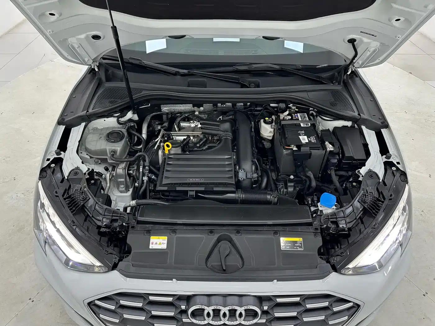 Audi A3 2023 Facelift A3L Limousine 35 TFSI Sporty Edition — миниатюра 17