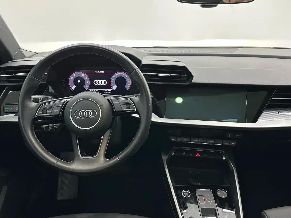 Audi A3 2023 Facelift A3L Limousine 35 TFSI Sporty Edition — миниатюра 10