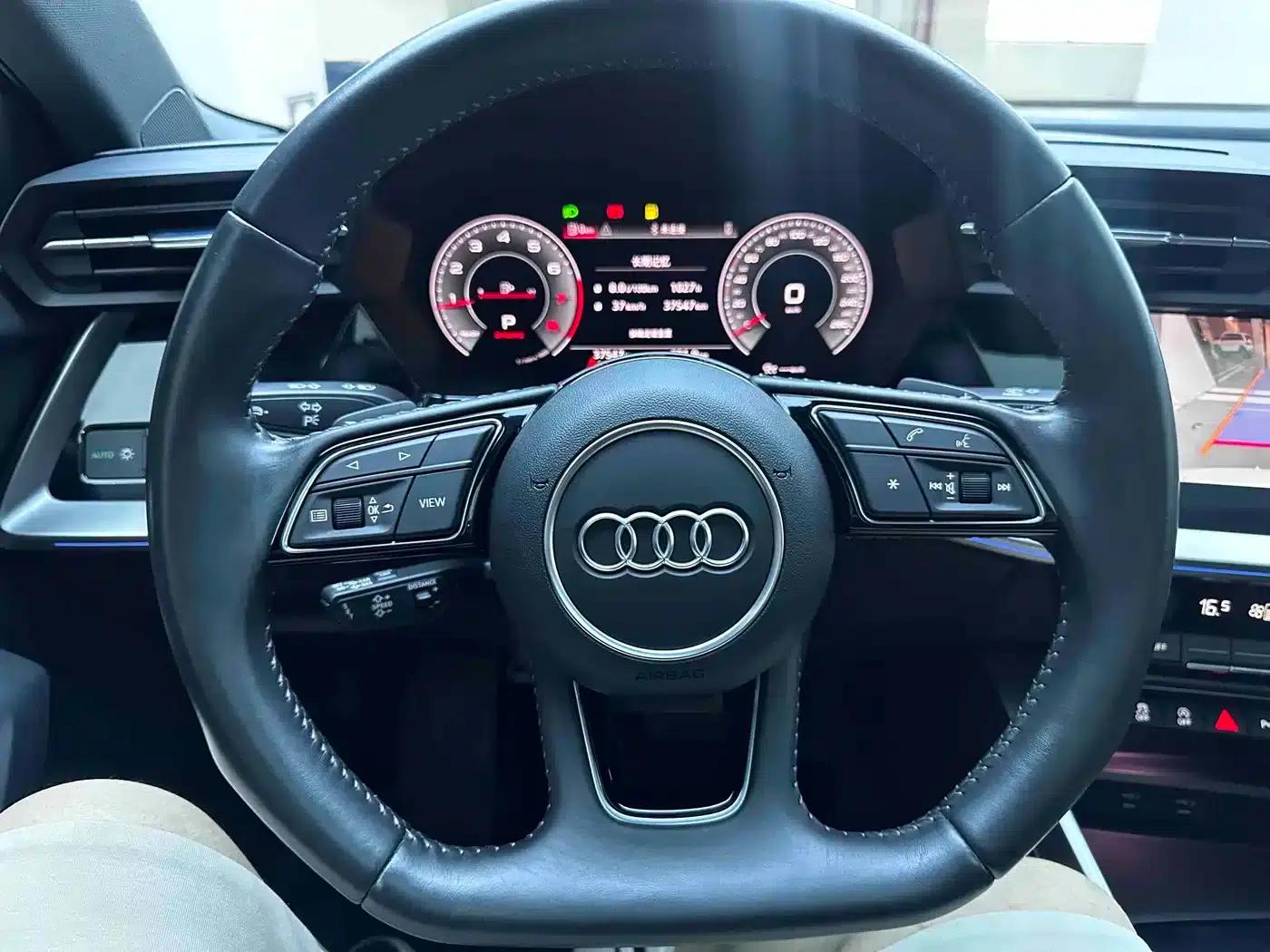 2022 Audi A3 A3L Limousine 35 TFSI Luxury Sport — миниатюра 11