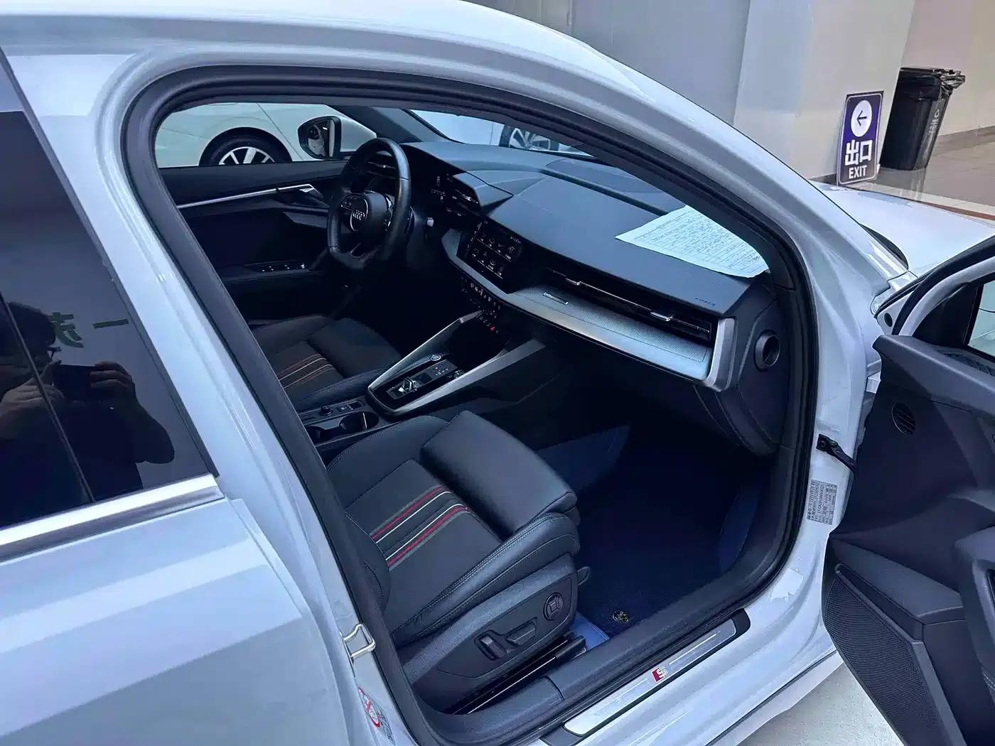 2022 Audi A3 A3L Limousine 35 TFSI Luxury Sport — миниатюра 12