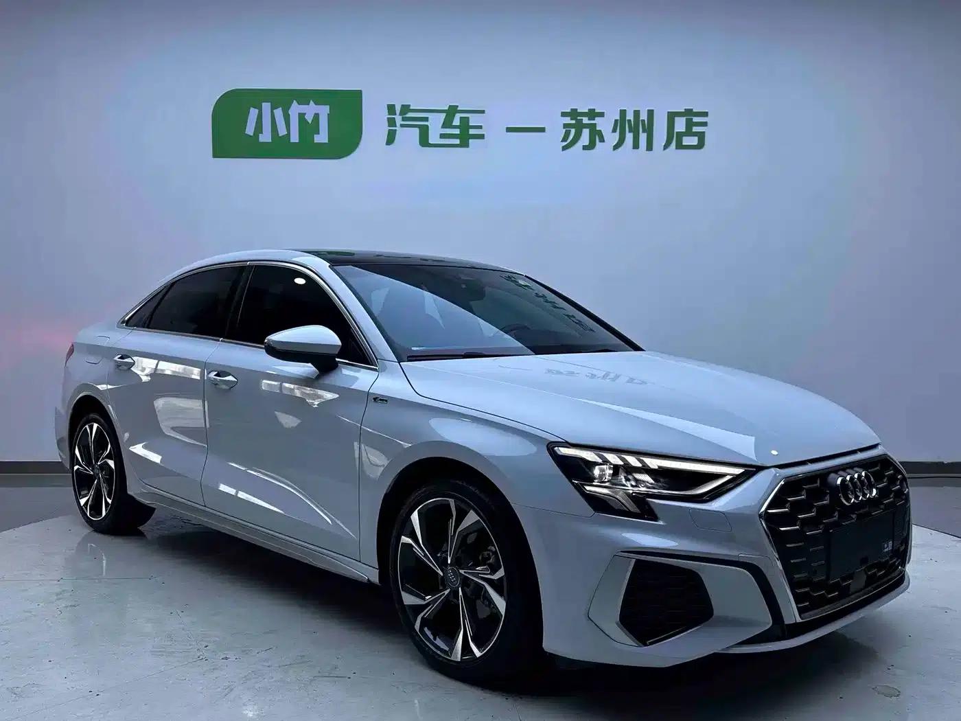 2022 Audi A3 A3L Limousine 35 TFSI Luxury Sport — миниатюра 3