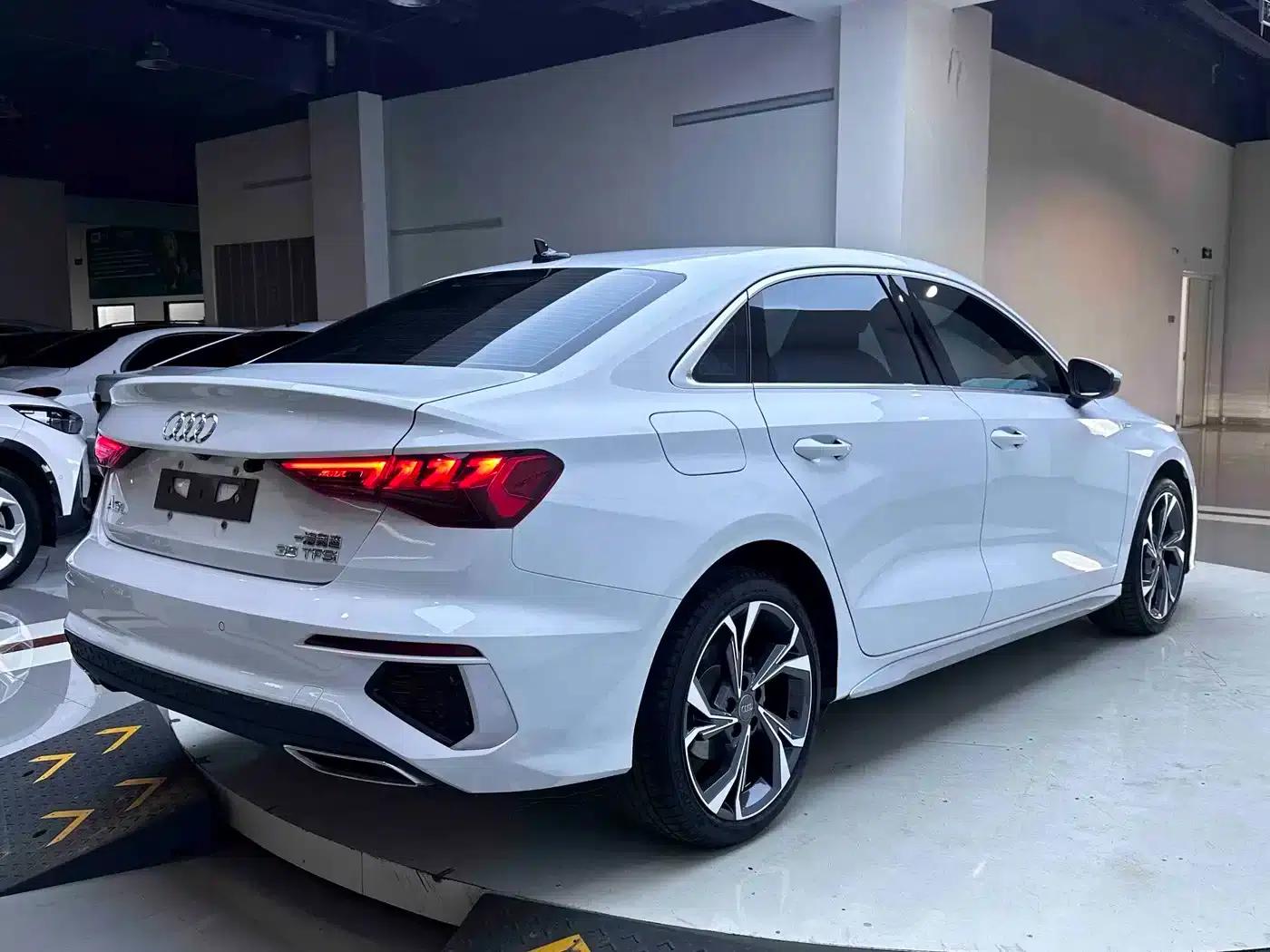 2022 Audi A3 A3L Limousine 35 TFSI Luxury Sport — миниатюра 6