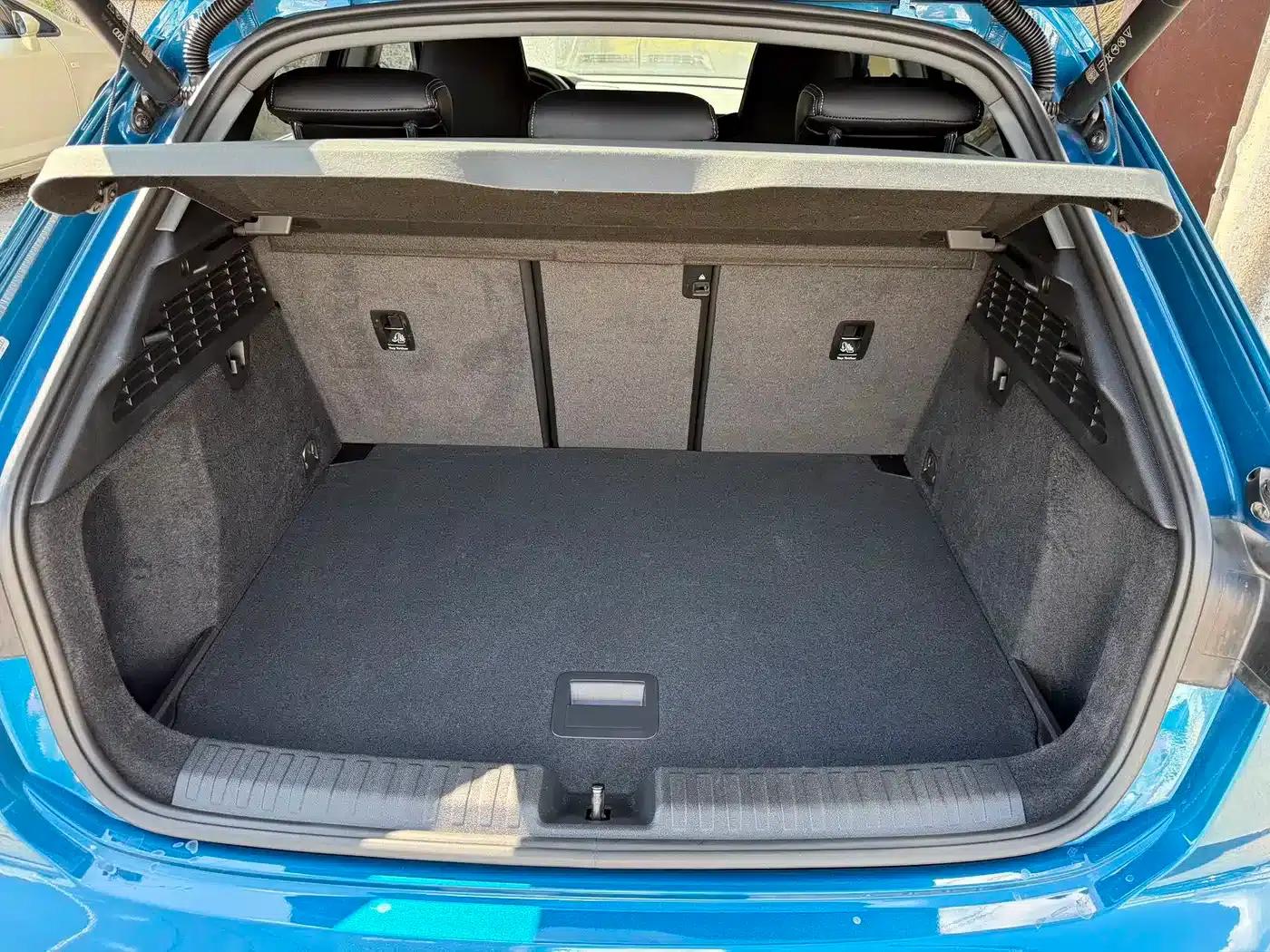 Audi A3 2021 Sportback 35 TFSI Progressive Sport — миниатюра 14