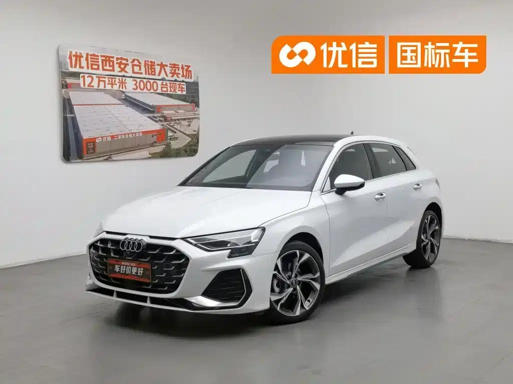 Audi A3 2025 Sportback 35TFSI Flying Spur Luxury Edition — миниатюра 1