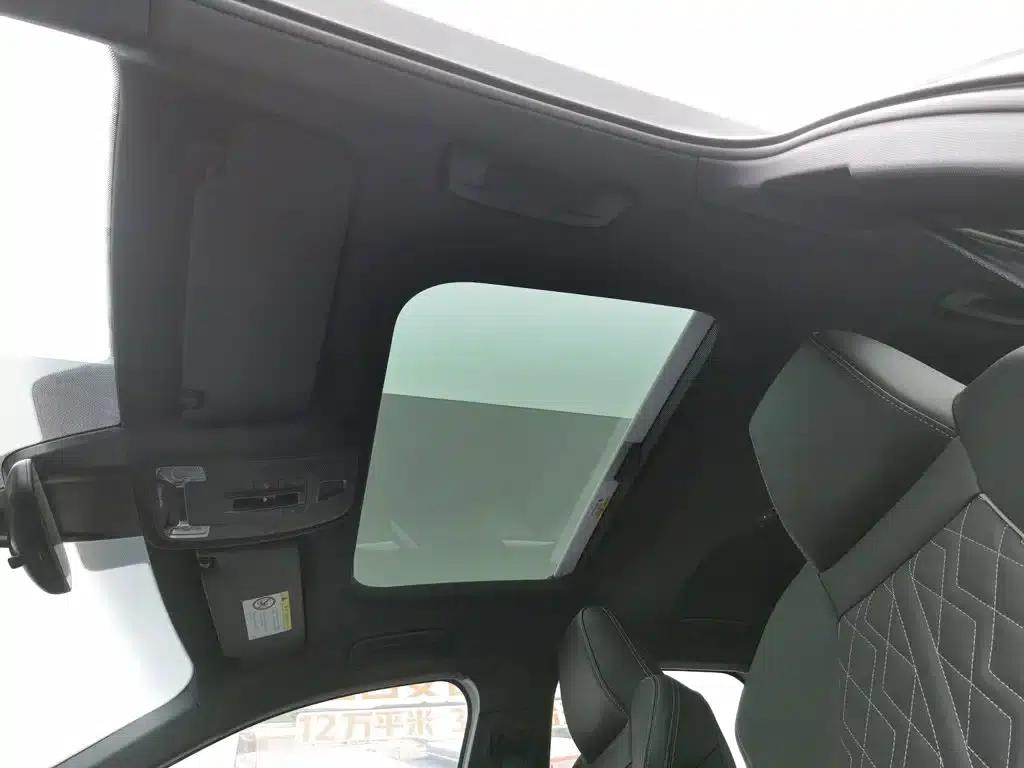 Audi A3 2025 Sportback 35TFSI Flying Spur Luxury Edition — миниатюра 14
