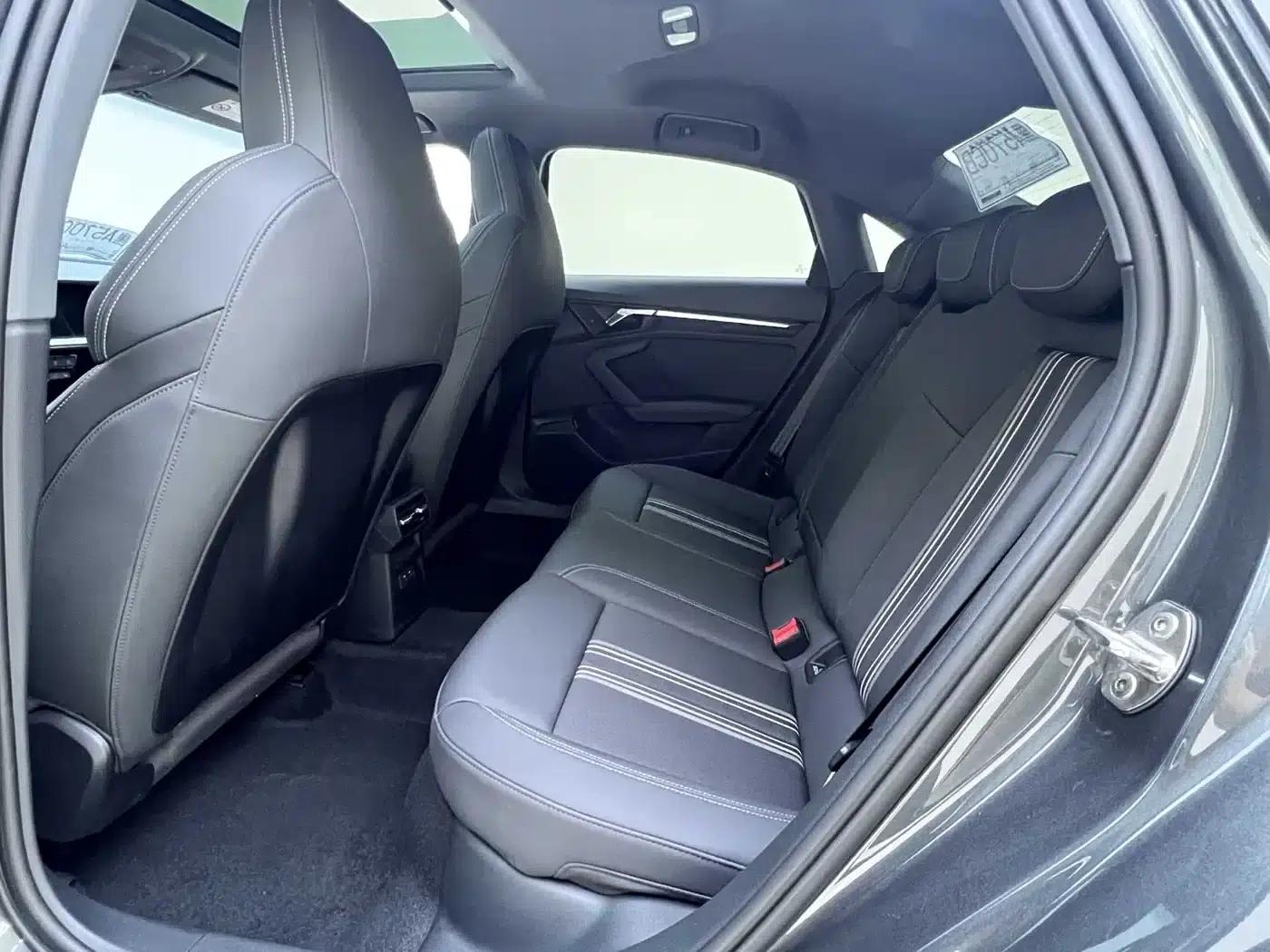 Audi A3 2023 Facelift A3L Limousine 35 TFSI Sporty Edition — миниатюра 21