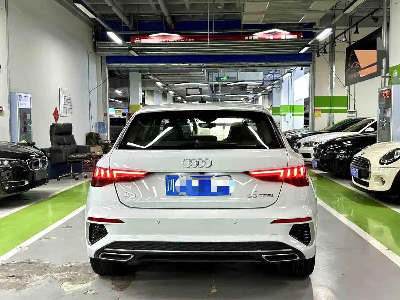 Audi A3 2023 Facelift Sportback 35 TFSI Luxury Sport — миниатюра 7