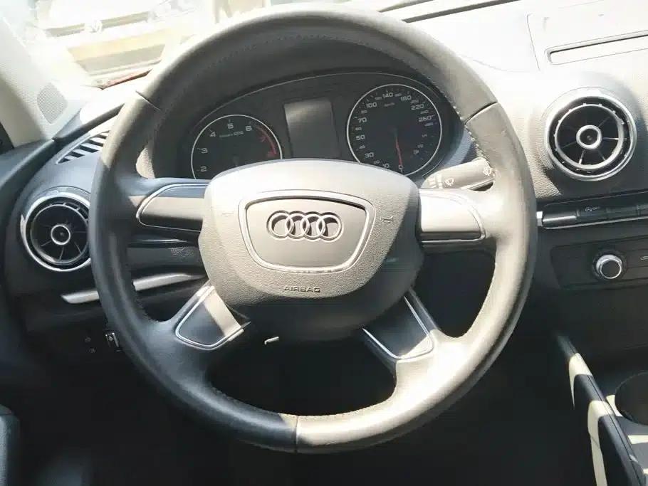 Audi A3 2016 Limousine 35 TFSI Progressive — миниатюра 15