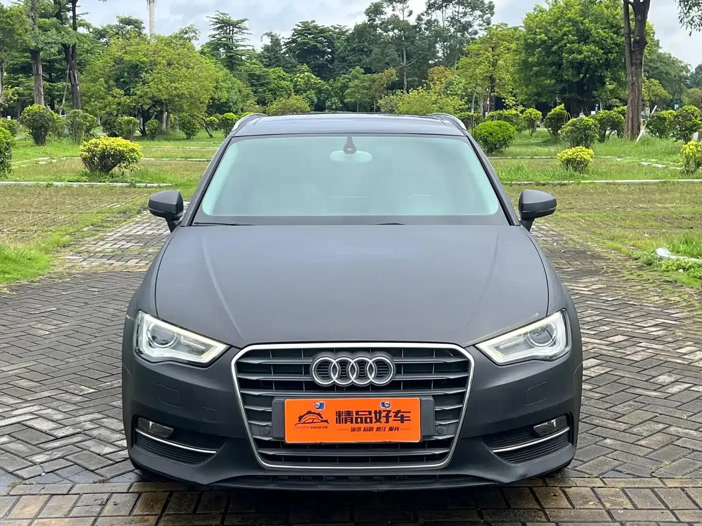 Audi A3 2015 Sportback 35 TFSI Millionth Anniversary Comfort Edition — миниатюра 2