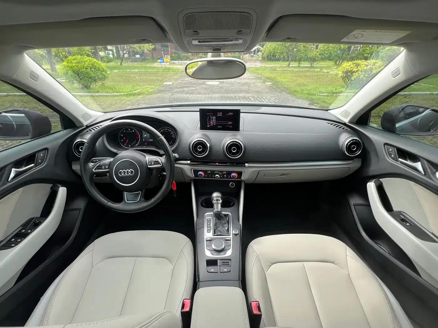Audi A3 2015 Sportback 35 TFSI Millionth Anniversary Comfort Edition — миниатюра 11