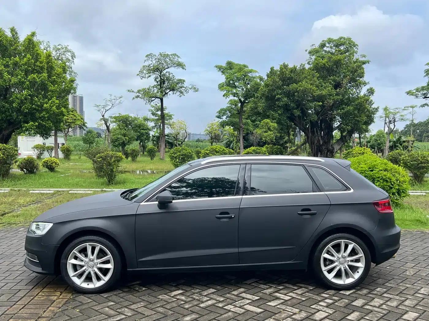 Audi A3 2015 Sportback 35 TFSI Millionth Anniversary Comfort Edition — миниатюра 4