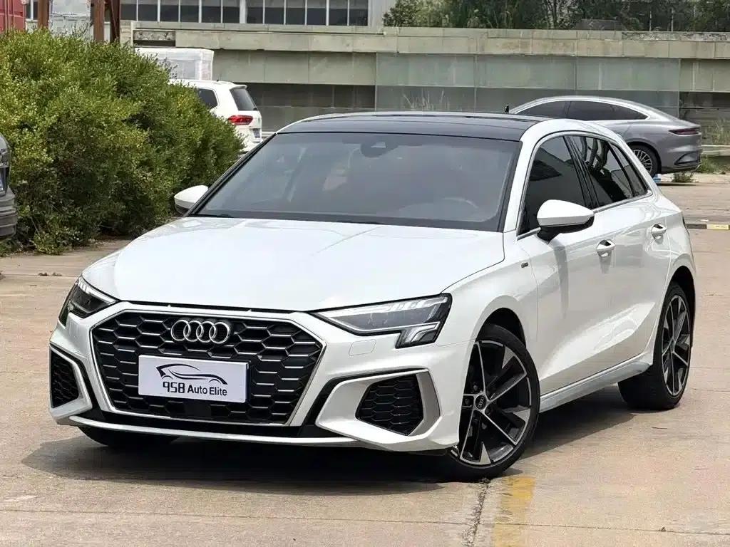 Audi A3 2022 Sportback 35 TFSI Luxury Elegance — миниатюра 1
