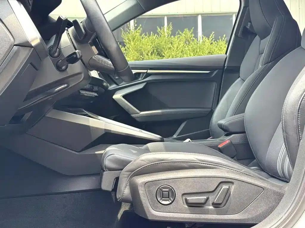 Audi A3 2022 Sportback 35 TFSI Luxury Elegance — миниатюра 4