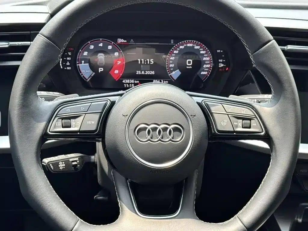 Audi A3 2022 Sportback 35 TFSI Luxury Elegance — миниатюра 8