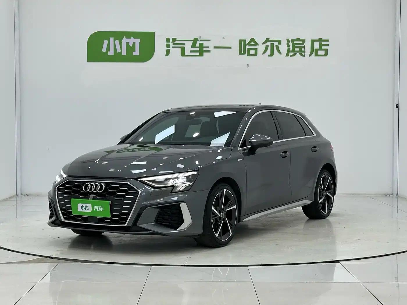 Audi A3 2023 Facelift Sportback 35 TFSI Fashion Sporty Model — миниатюра 1