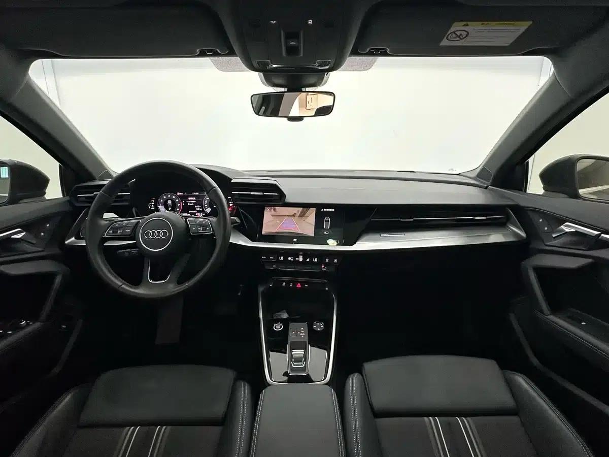 Audi A3 2023 Facelift Sportback 35 TFSI Fashion Sporty Model — миниатюра 12
