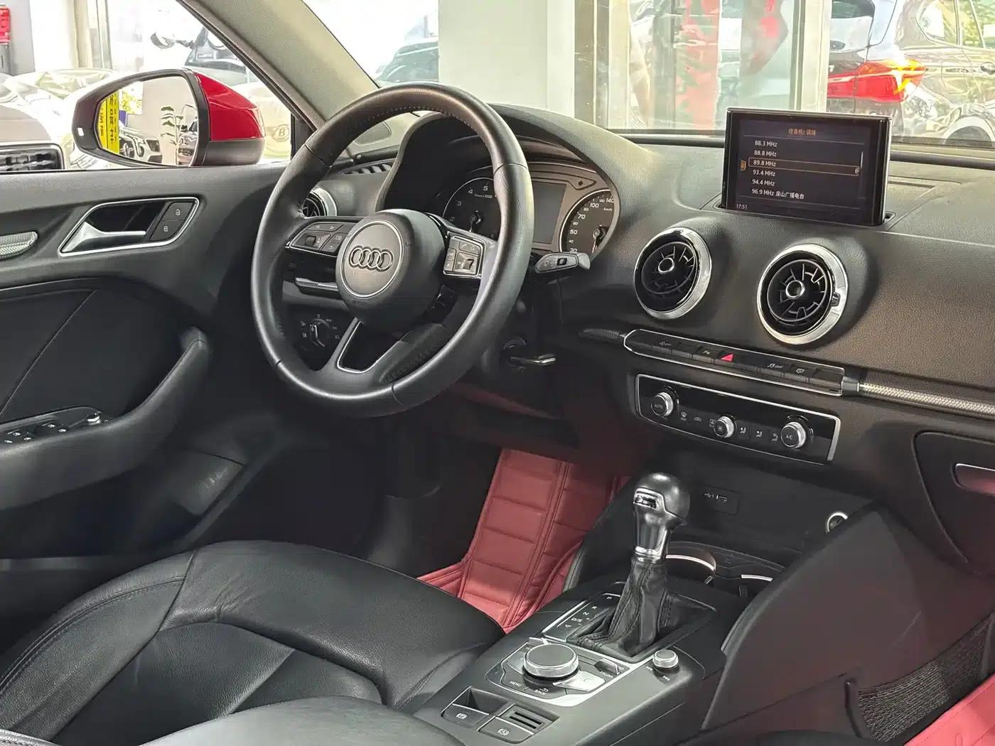 Audi A3 2018 30th Anniversary Edition Sportback 35 TFSI Fashion Edition — миниатюра 7