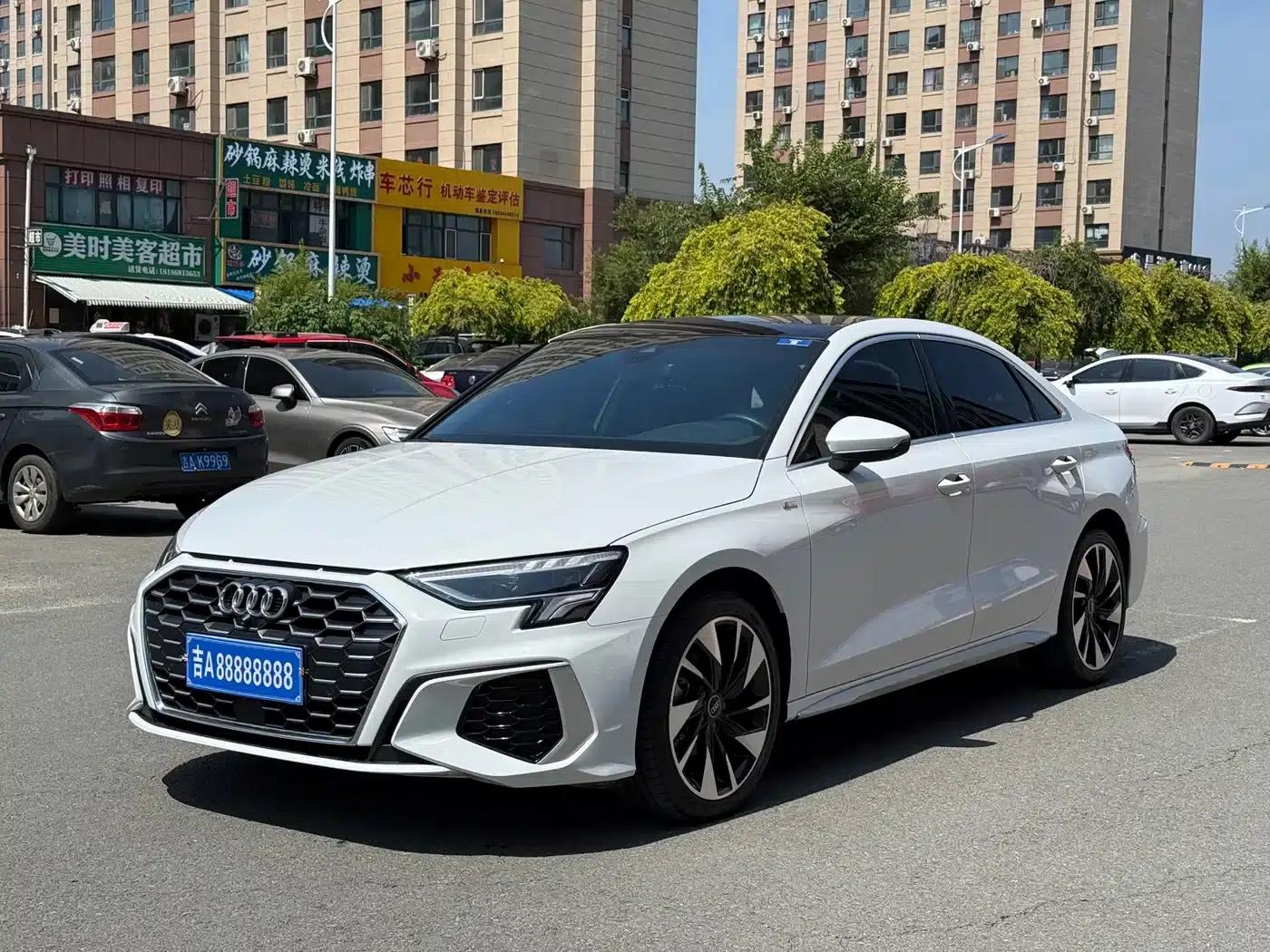2022 Audi A3 A3L Limousine 35 TFSI Fashion Sport — миниатюра 1