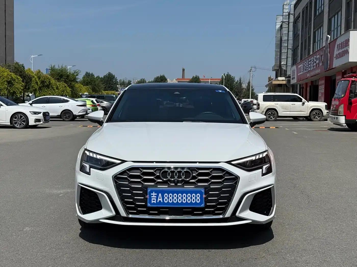 2022 Audi A3 A3L Limousine 35 TFSI Fashion Sport — миниатюра 2