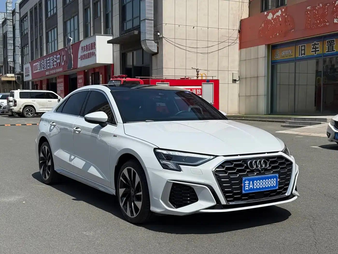 2022 Audi A3 A3L Limousine 35 TFSI Fashion Sport — миниатюра 3