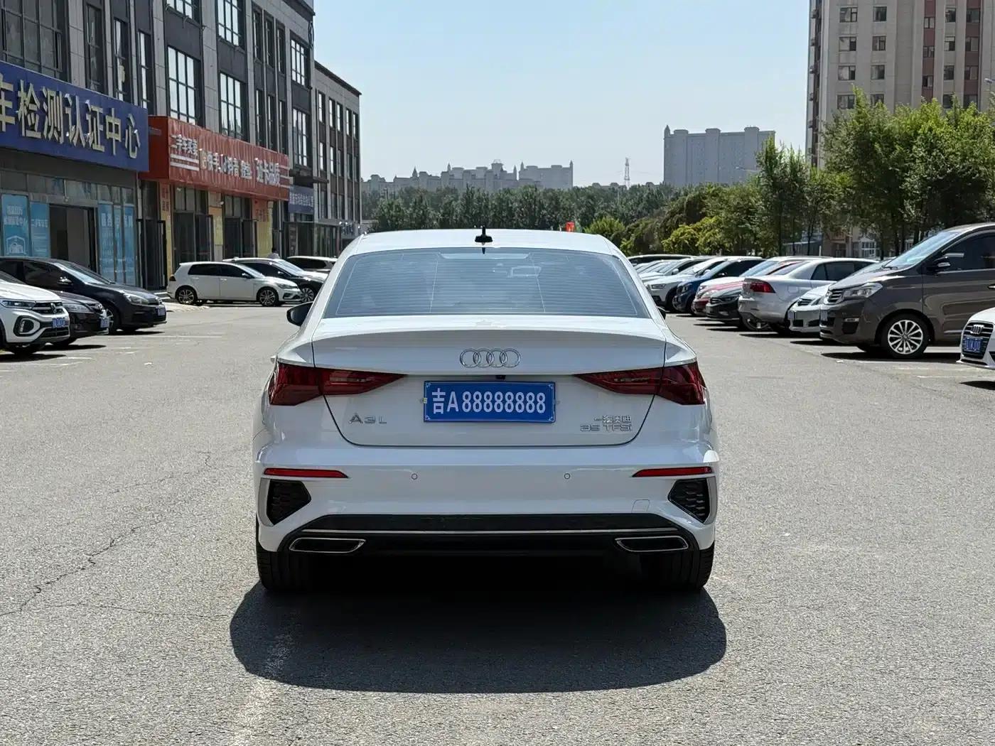 2022 Audi A3 A3L Limousine 35 TFSI Fashion Sport — миниатюра 5