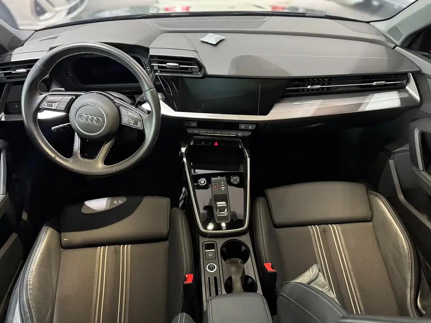 Audi A3 2023 Facelift A3L Limousine 35 TFSI Sporty Edition — миниатюра 7