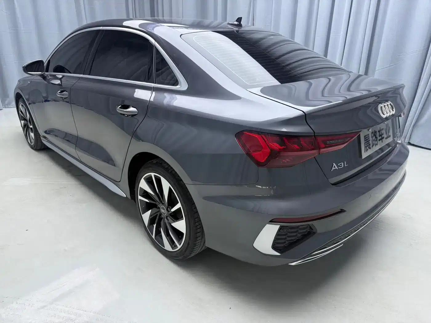 2023 Audi A3 A3L Limousine 35 TFSI Fashion Sport — миниатюра 4