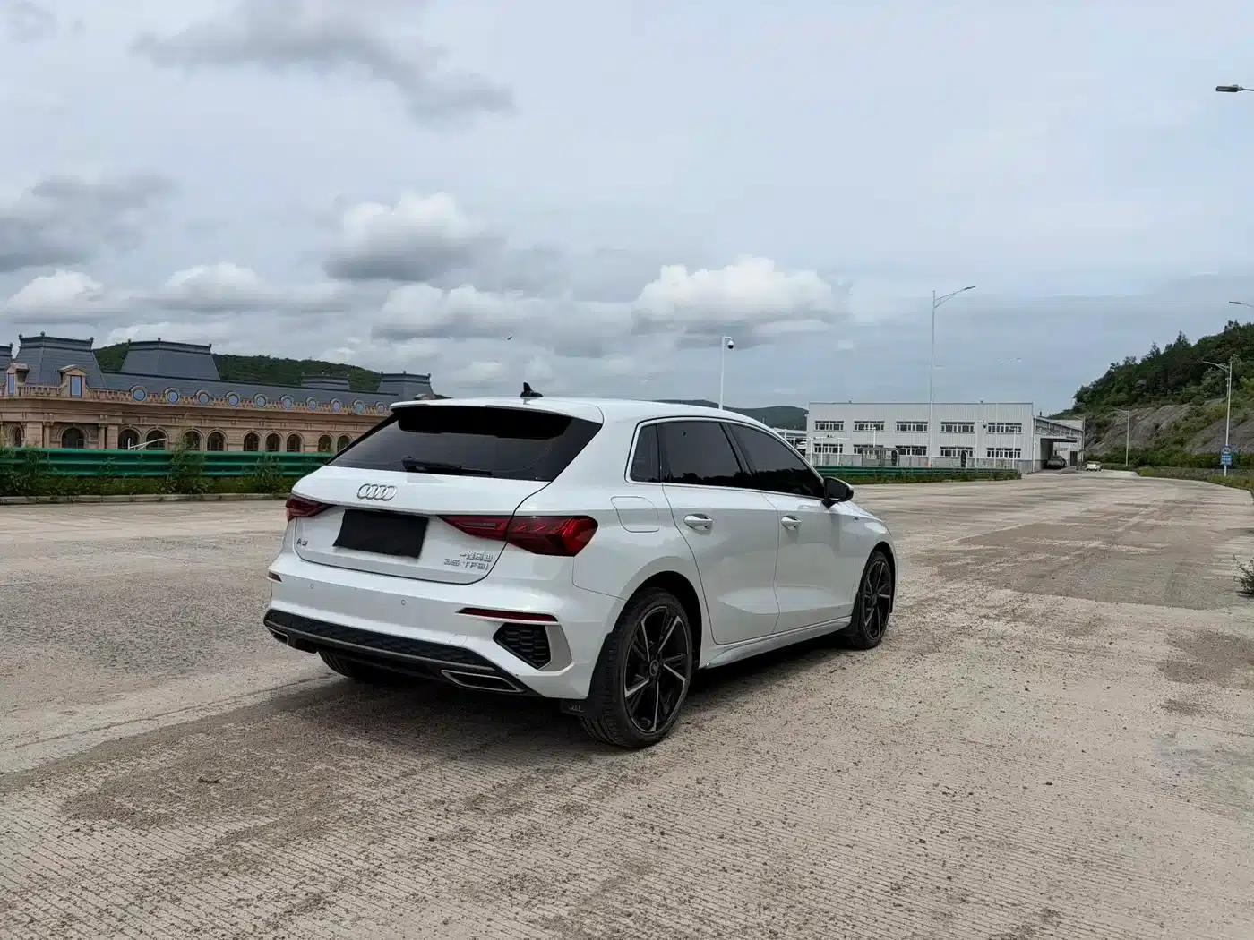 Audi A3 2022 Sportback 35 TFSI Fashion Sport — миниатюра 7