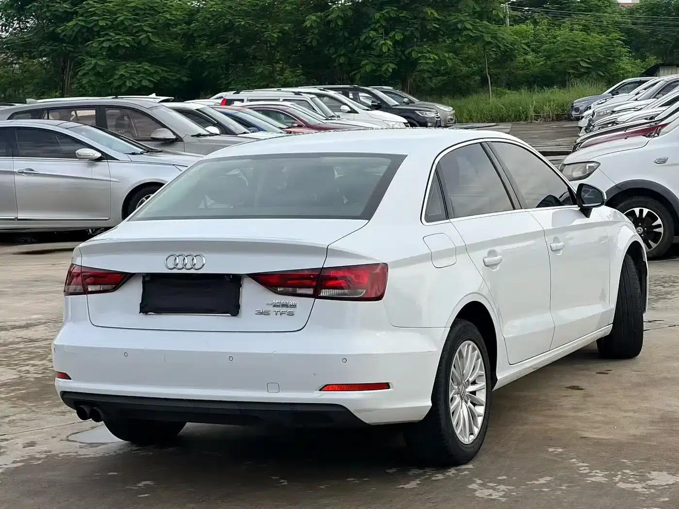Audi A3 2014 Limousine 35 TFSI Automatic Entry-Level — миниатюра 7
