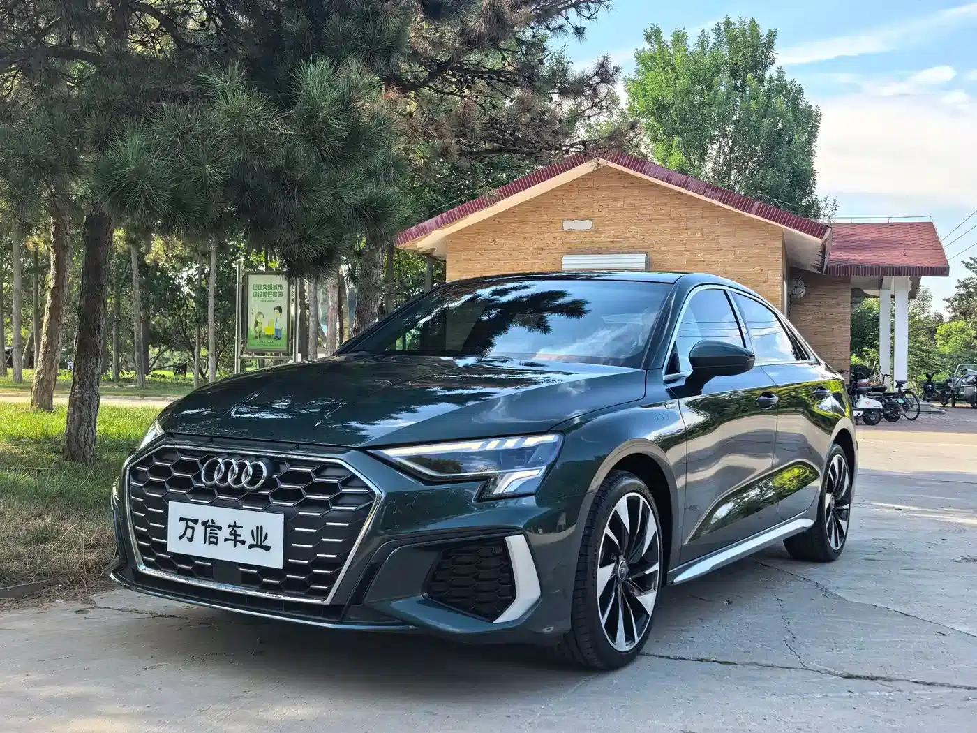 2023 Audi A3 A3L Limousine 35 TFSI Fashion Sport — миниатюра 2