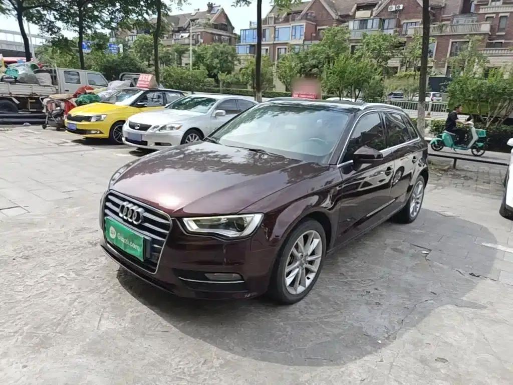 Audi A3 2015 Sportback 35 TFSI Millionth Anniversary Comfort Edition — миниатюра 1