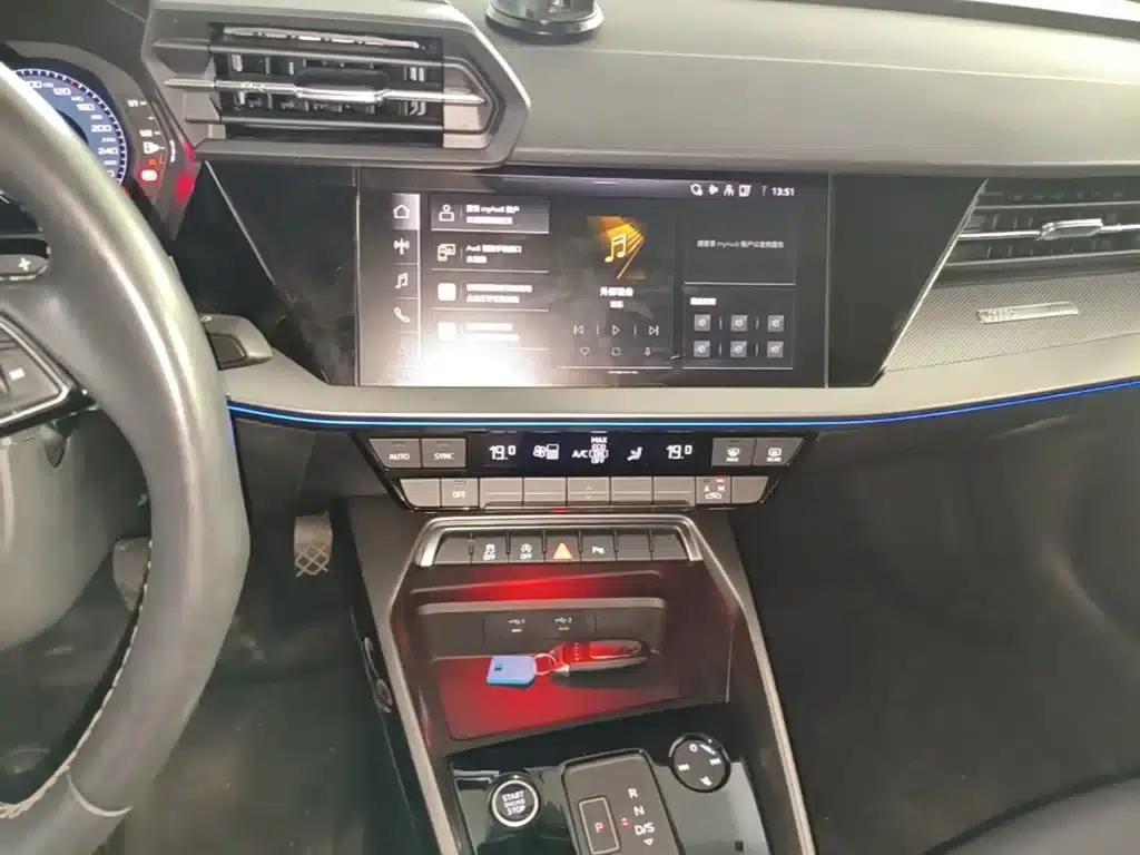2024 Audi A3 A3L Limousine 35 TFSI Fashion Sport — миниатюра 13