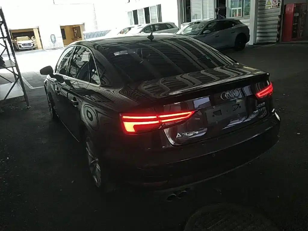 Audi A3 2018 30th Anniversary Edition Limousine 35 TFSI Progressive — миниатюра 5