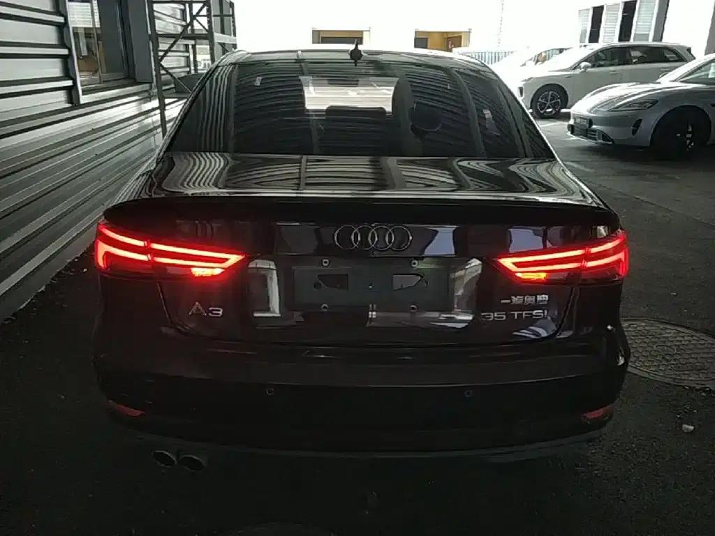 Audi A3 2018 30th Anniversary Edition Limousine 35 TFSI Progressive — миниатюра 6