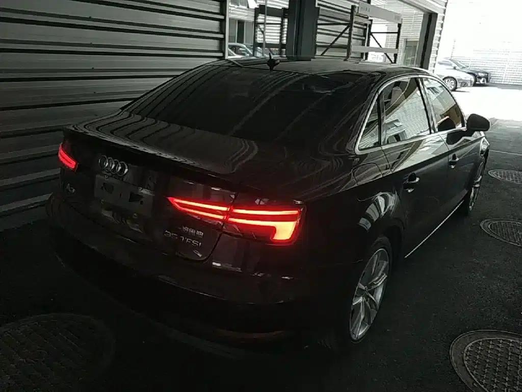 Audi A3 2018 30th Anniversary Edition Limousine 35 TFSI Progressive — миниатюра 7