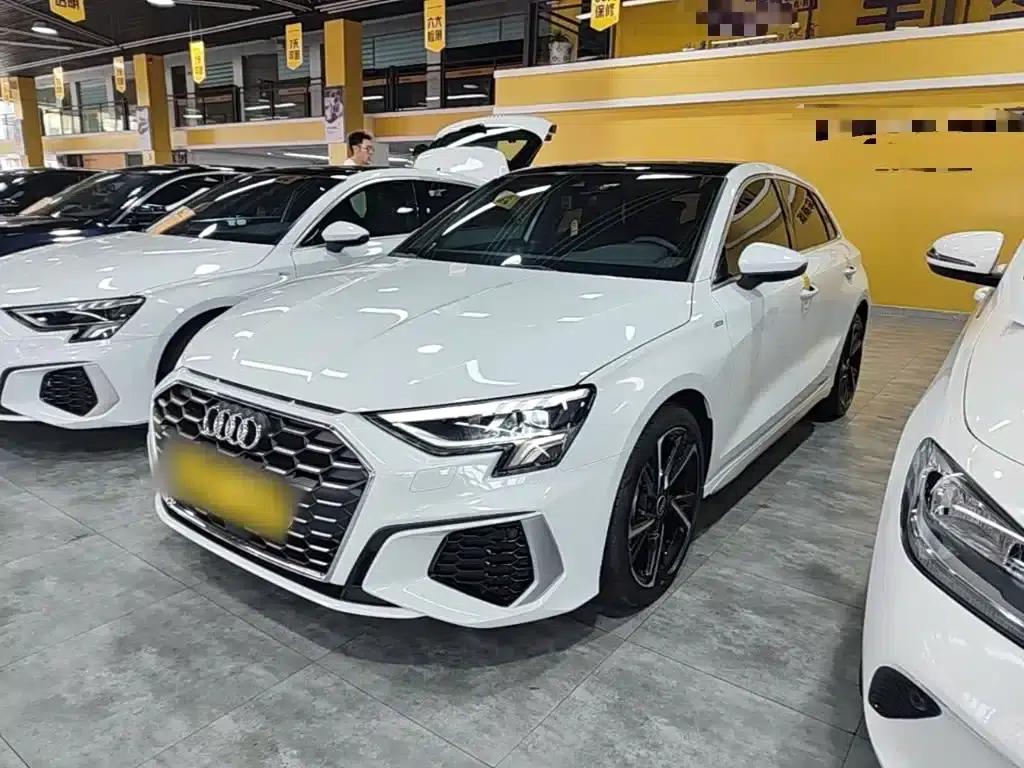 Audi A3 2022 Sportback 35 TFSI Fashion Sport — миниатюра 2