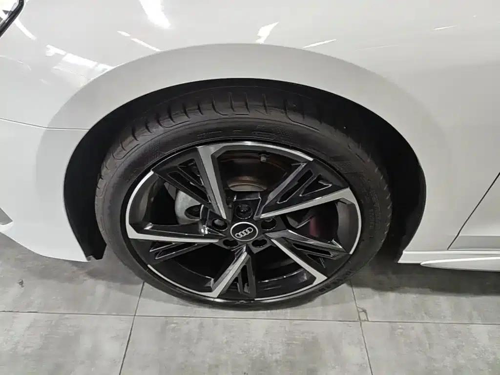 Audi A3 2022 Sportback 35 TFSI Fashion Sport — миниатюра 23
