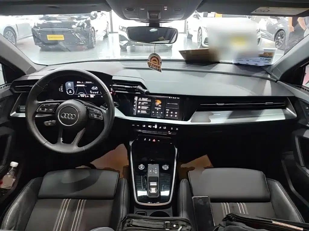 Audi A3 2022 Sportback 35 TFSI Fashion Sport — миниатюра 10