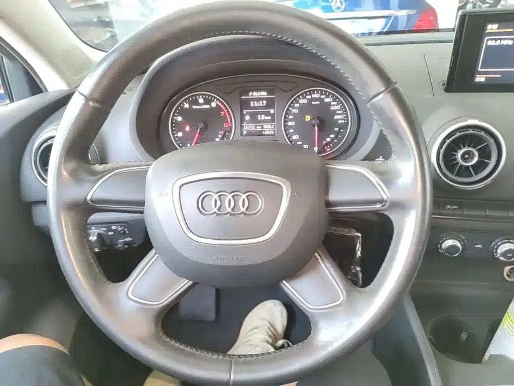 Audi A3 2014 Limousine 35 TFSI Automatic Entry-Level — миниатюра 11