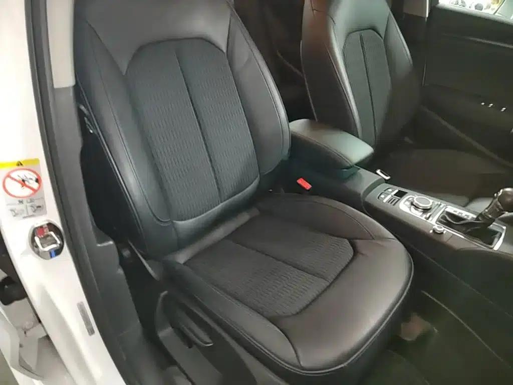 Audi A3 2018 30th Anniversary Edition Limousine 35 TFSI Fashion Model — миниатюра 25