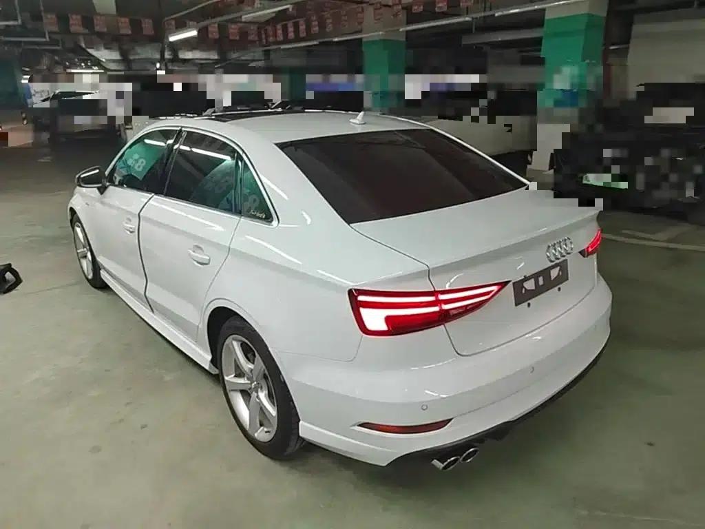 Audi A3 2018 30th Anniversary Edition Limousine 35 TFSI Fashion Model — миниатюра 5