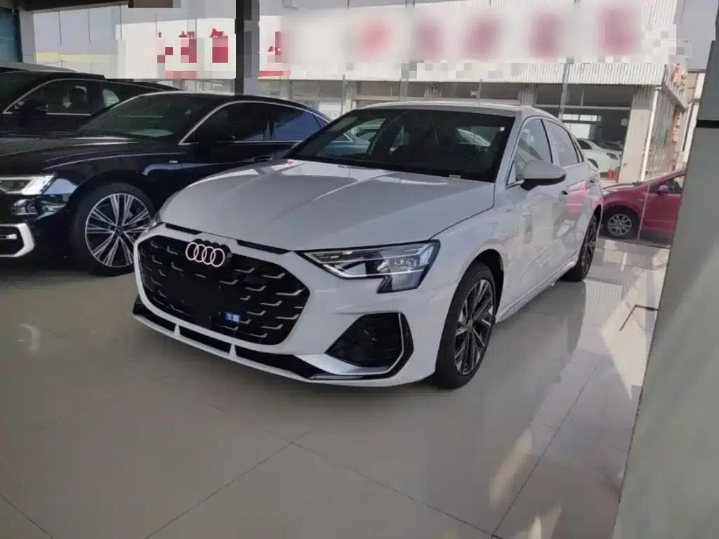 2026 Audi A3 A3L Limousine 35TFSI Flying Spur Enjoyment Edition — миниатюра 1