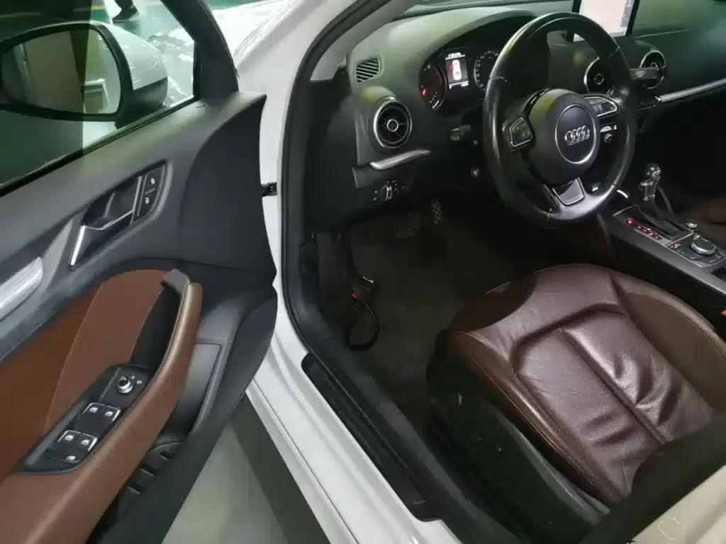 Audi A3 2015 Limousine 40 TFSI Automatic Comfort — миниатюра 16