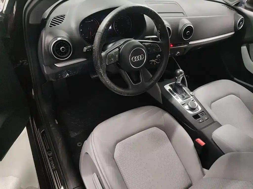 Audi A3 2018 30th Anniversary Edition Sportback 35 TFSI Progressive — миниатюра 16