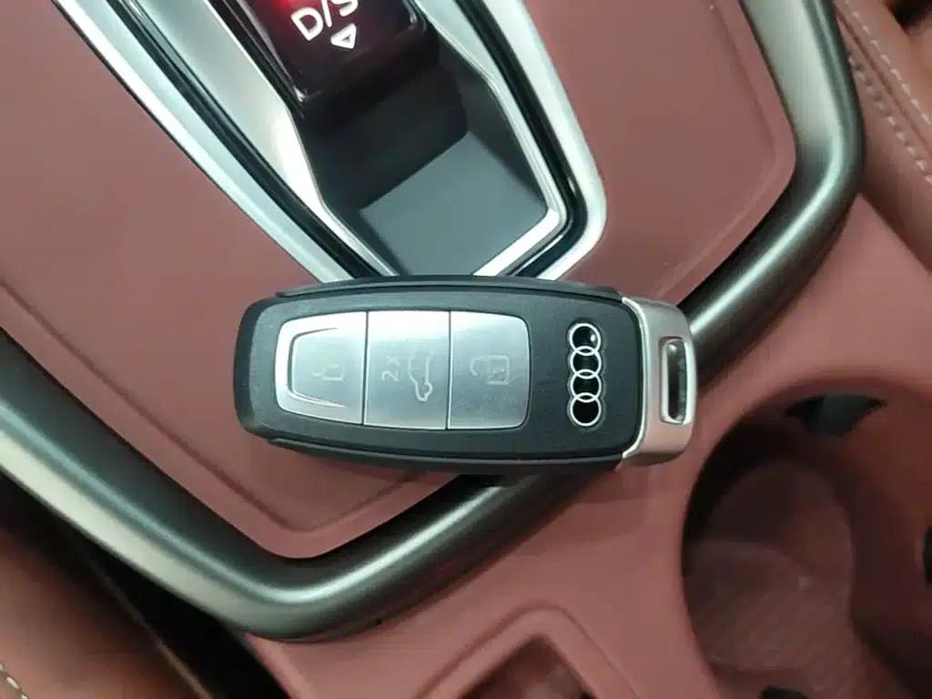 Audi A3 2026 Sportback 35TFSI Flying Spur Luxury Edition — миниатюра 9