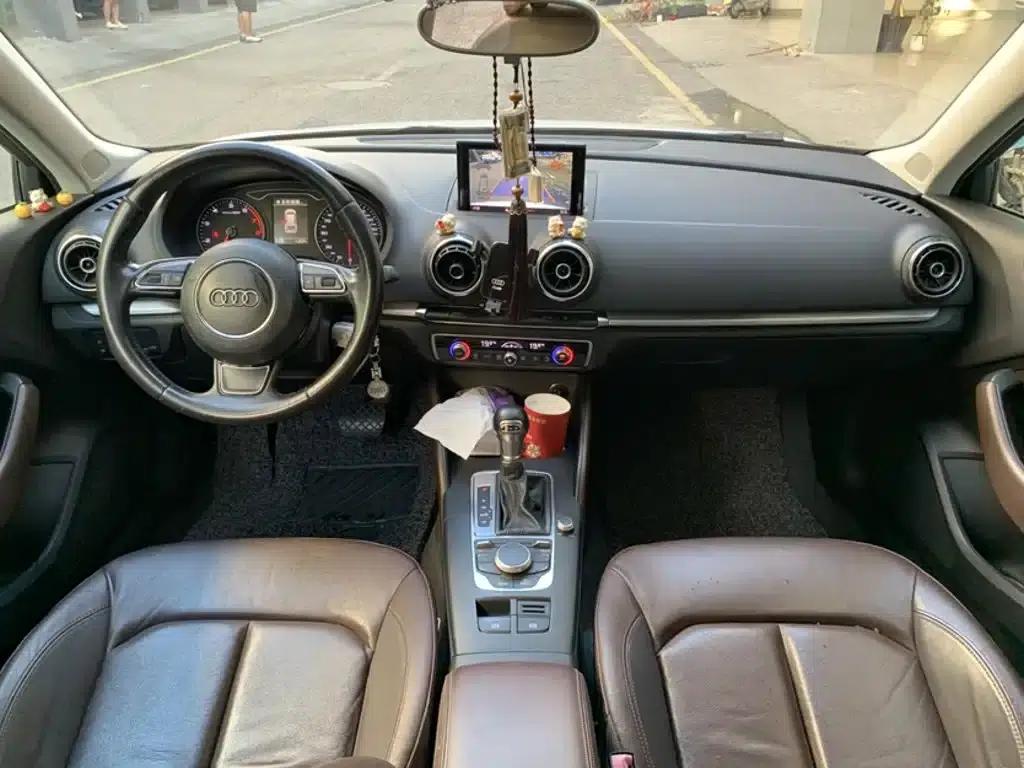 Audi A3 2015 Sportback 40 TFSI Automatic Comfort — миниатюра 13