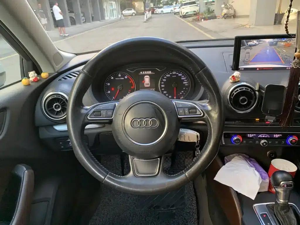 Audi A3 2015 Sportback 40 TFSI Automatic Comfort — миниатюра 14