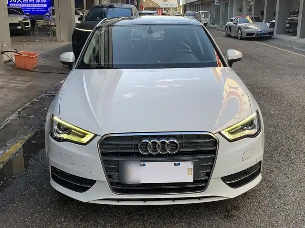 Audi A3 2015 Sportback 40 TFSI Automatic Comfort — миниатюра 6