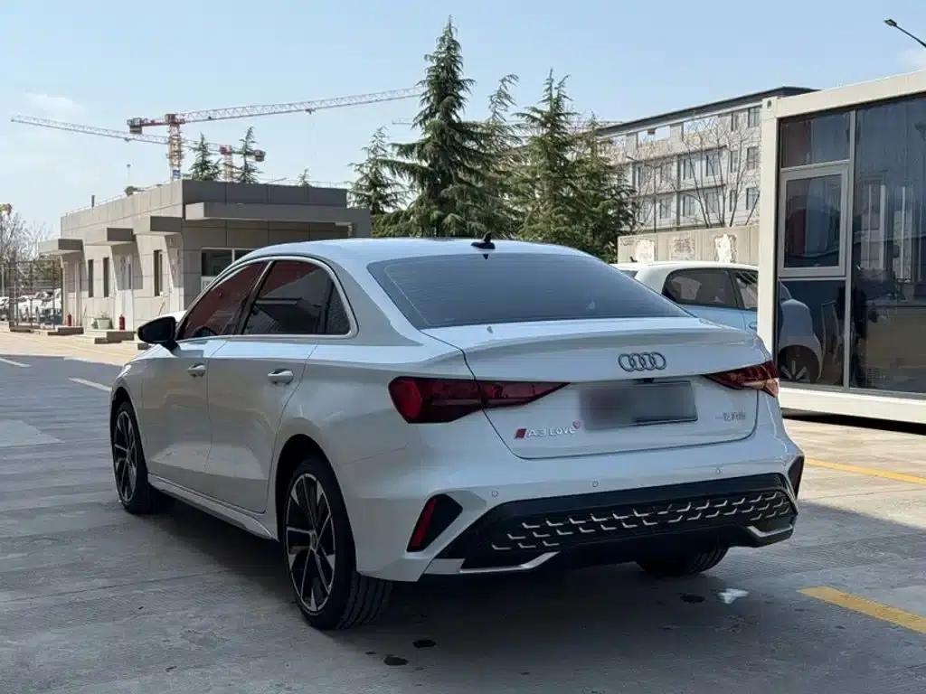 Audi A3 2025 A3L Limousine 35TFSI Flying Spur Premium Edition — миниатюра 5