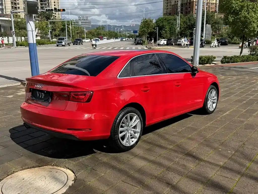 Audi A3 2015 Limousine 35 TFSI Millionth Anniversary Comfort Edition — миниатюра 13